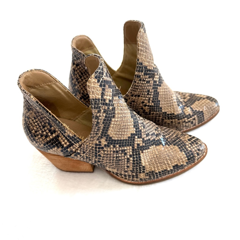 Coconuts By Matisse Trader Ankle Western Brown Snakeskin Print Bootie Size 7.5M